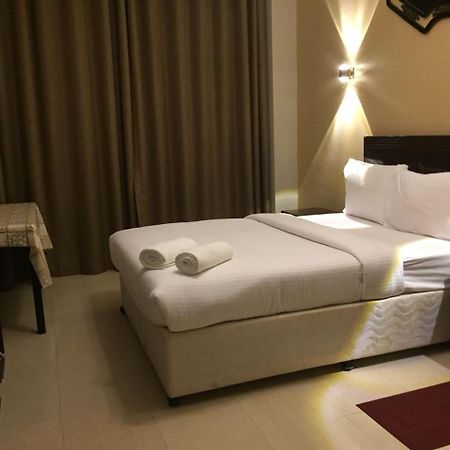 Taj Naif Hotel دبي المظهر الخارجي الصورة